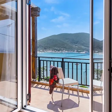 Apartman Captain Fotis 2 *